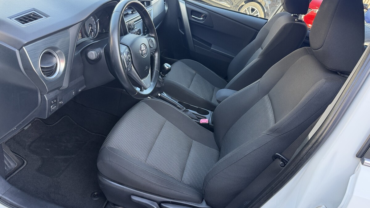 Elbląg Auto Leew LEWANDOWSKI Kupujemy i Sprzedajemy tylko dobre auta Za auta z Polskiego Salonu Płacimy Najwięcej TOYOTA