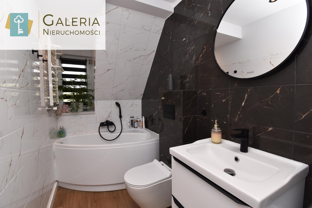 Elbląg GALERIA NIERUCHOMOŚCIZ pasji i miłości do nieruchomościNa sprzedaż: 4-pokojowe mieszkanie w ciepłym,