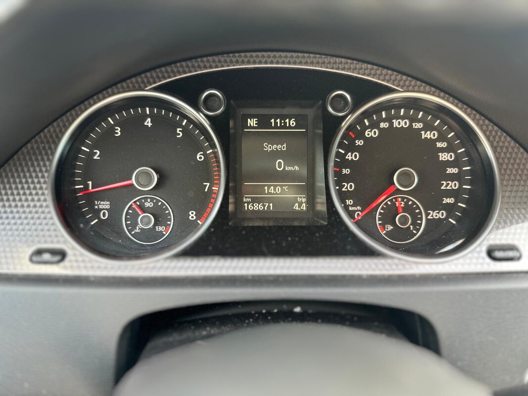 Elbląg Volkswagen Passat 2.0 R z 2009 roku, 200PS