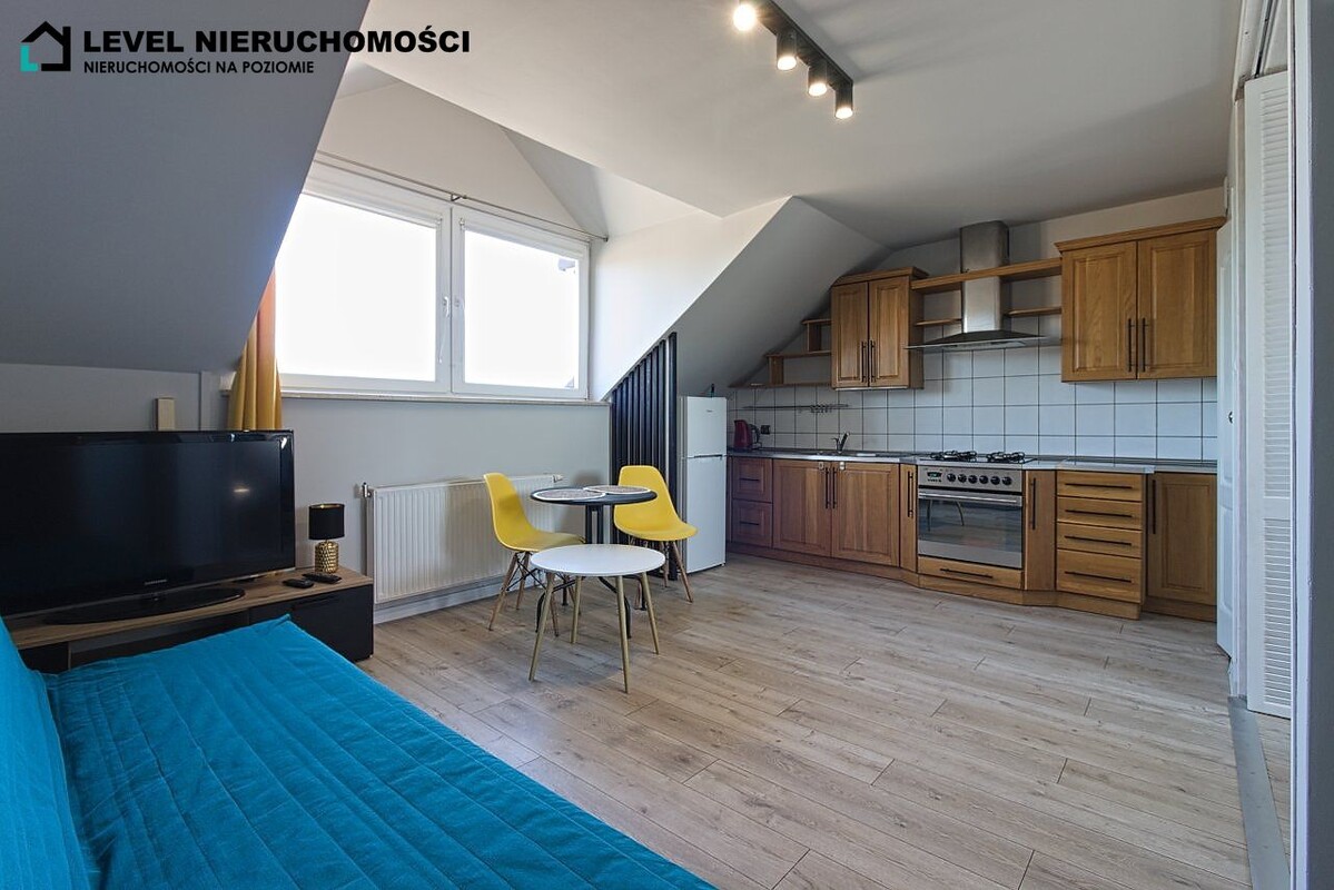 Elbląg LEVEL NIERUCHOMOŚCIDom wielofunkcyjny w StegnieTrzy apartamenty94,63m2NIERUCHOMOŚCI NA POZIOMIE
