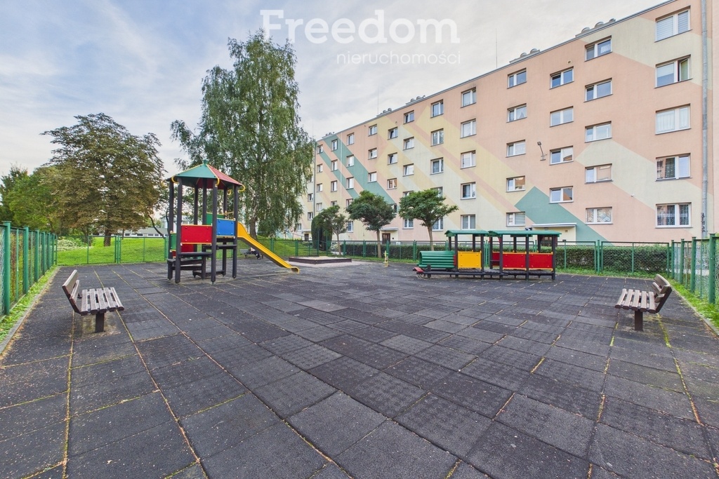 Elbląg FREEDOM NIERUCHOMOŚCISprzedam mieszkanie - Elbląg, Wawrzyńca Pilgrima. Mieszkanie składa się z przestronnego