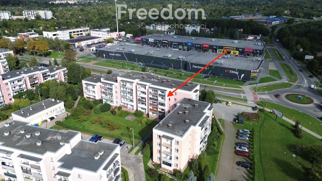 Elbląg FREEDOM NIERUCHOMOŚCISprzedam mieszkanie - Elbląg, Fromborska. Na sprzedaż 4-pokojowe mieszkanie o powierzchni