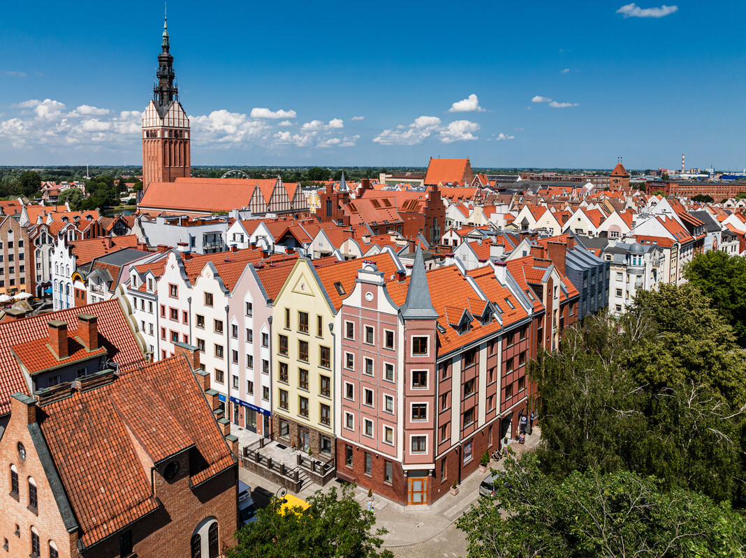 Elbląg KWADRAT NIERUCHOMOŚCI3 pokoje, 101 m2apartamentowiec z 2020 r. III piętro - windamedia z miastado