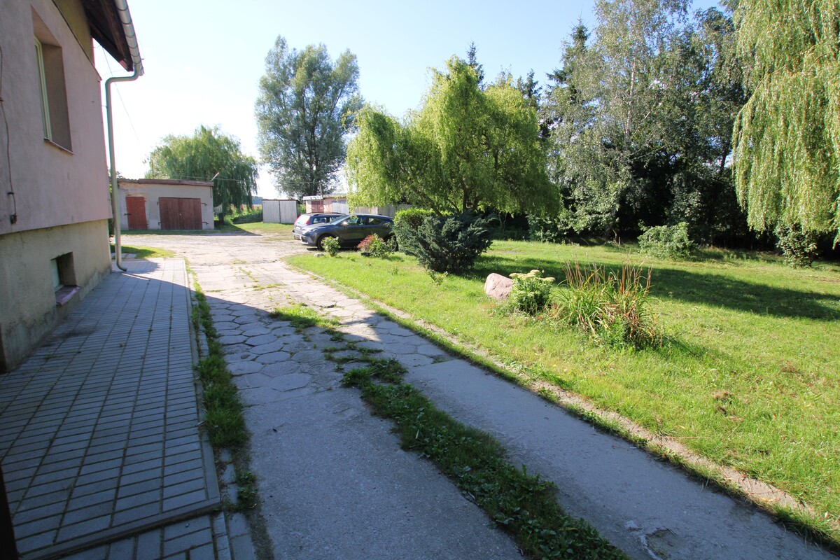 Elbląg NIERUCHOMOŚCI ANNA KRASZEWSKA  Bezczynszowe mieszkanie 1-pokojowe z garażem    Mleczewo, gm.