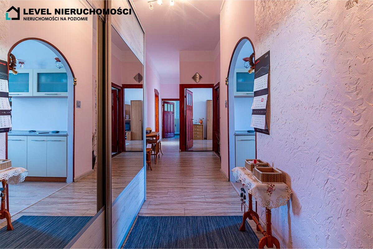 Elbląg LEVEL NIERUCHOMOŚCI Przestrzenne mieszkanie w kamienicy, aleja Grunwaldzka, Elbląg NIERUCHOMOŚCI NA