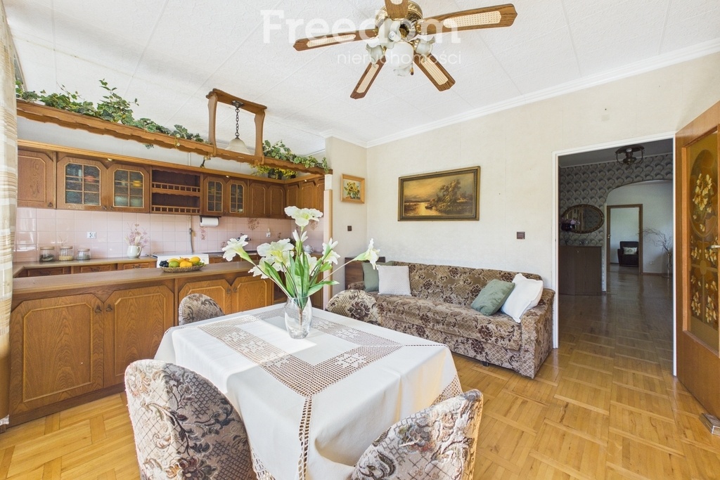 Elbląg FREEDOM NIERUCHOMOŚCISprzedam dom - Gronowo górne, Szafirowa. Dom o powierzchni około 100 m² został