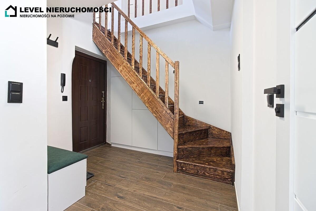 Elbląg LEVEL NIERUCHOMOŚCI Nietuzinkowe mieszkanie z tarasemDwie łazienki, cztery pokojeul. Plac