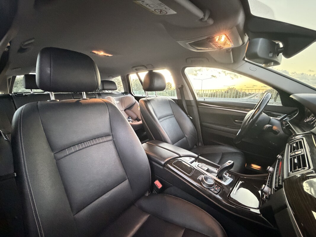 Elbląg BMW Serii 5 F11 520d Luxury Line z 2014 roku, wersja po liftingu, 190 KM, automat.
