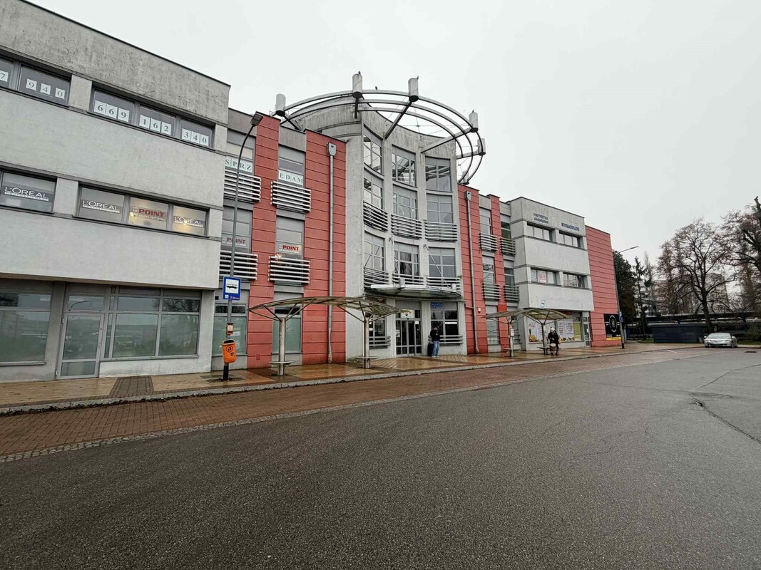 Elbląg 🏢 Wynajmę lokal użytkowy 46 m² – idealny na gabinet, biuro lub usługi! Świetna