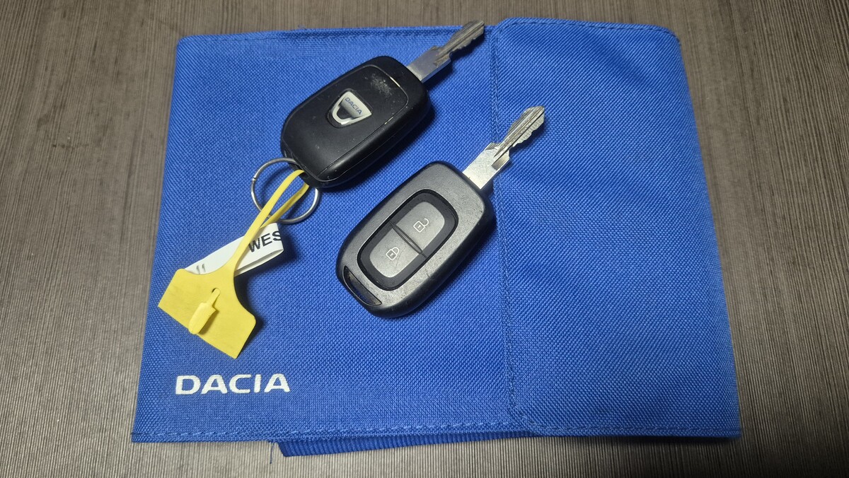 Elbląg Dacia Duster 1.6i 115KM produkcja 2019NawigacjaPodgrzewane FoteleCzujniki Cofania100% Oryginalny Przebieg100%