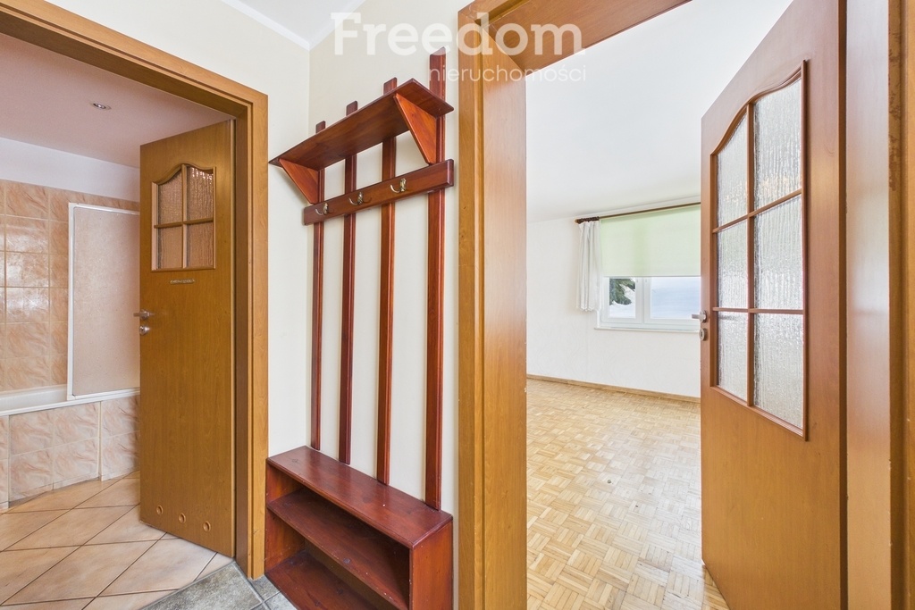 Elbląg FREEDOM NIERUCHOMOŚCISprzedam dom - Sztum. Na sprzedaż bliźniak w ścisłym centrum Sztum, położony w spokojnej i