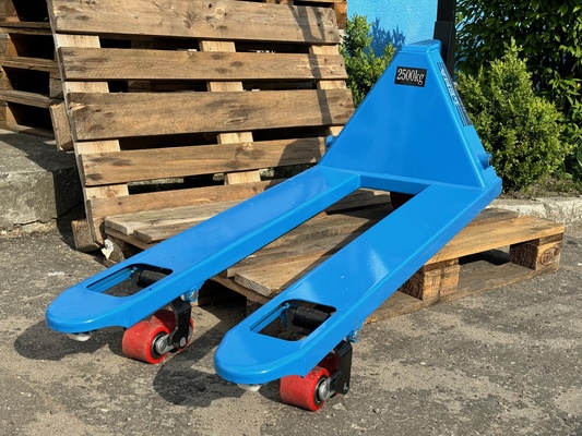 Elbląg PROMOCJAWózek paletowy - PALECIAK&nbsp; 2500 Kg udźwigu&nbsp;  &nbsp; &nbsp; Z hasłem Portel 1660 zł* zamiast