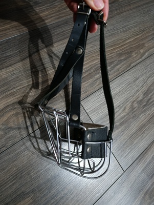 Elbląg Sprzedam kaganiec dla średniego psa. Stan bardzo dobry. Kontakt sms