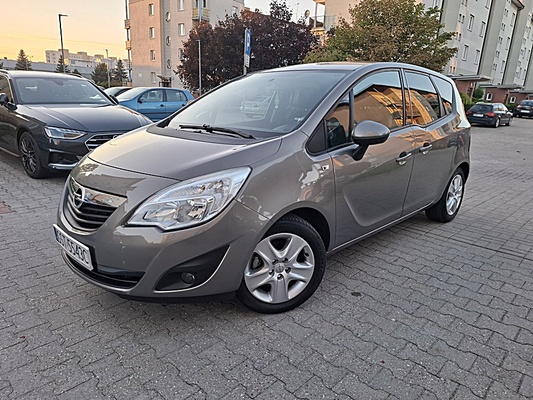 Elbląg OPEL MERIVA1.4 Benzyna2012 rokSTAN WZOROWY + -- OKAZJA --Oryginalny Lakier B. T.nowe na ROK OC do Stycznia