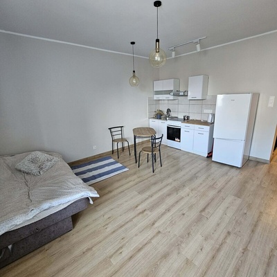 Elbląg DOM NIERUCHOMOŚCI&nbsp; OFERUJEMY NA SPRZEDAŻMIESZKANIE 1&nbsp; POKOJOWEPow. &nbsp; 30 m2Ul. GiermkówSuper