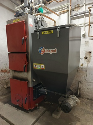Elbląg Piec na pellet 19 kw z podajnikiem do c. o i c. w. u Witam sprzedam piec na pellet, można palić na ekogroszek.