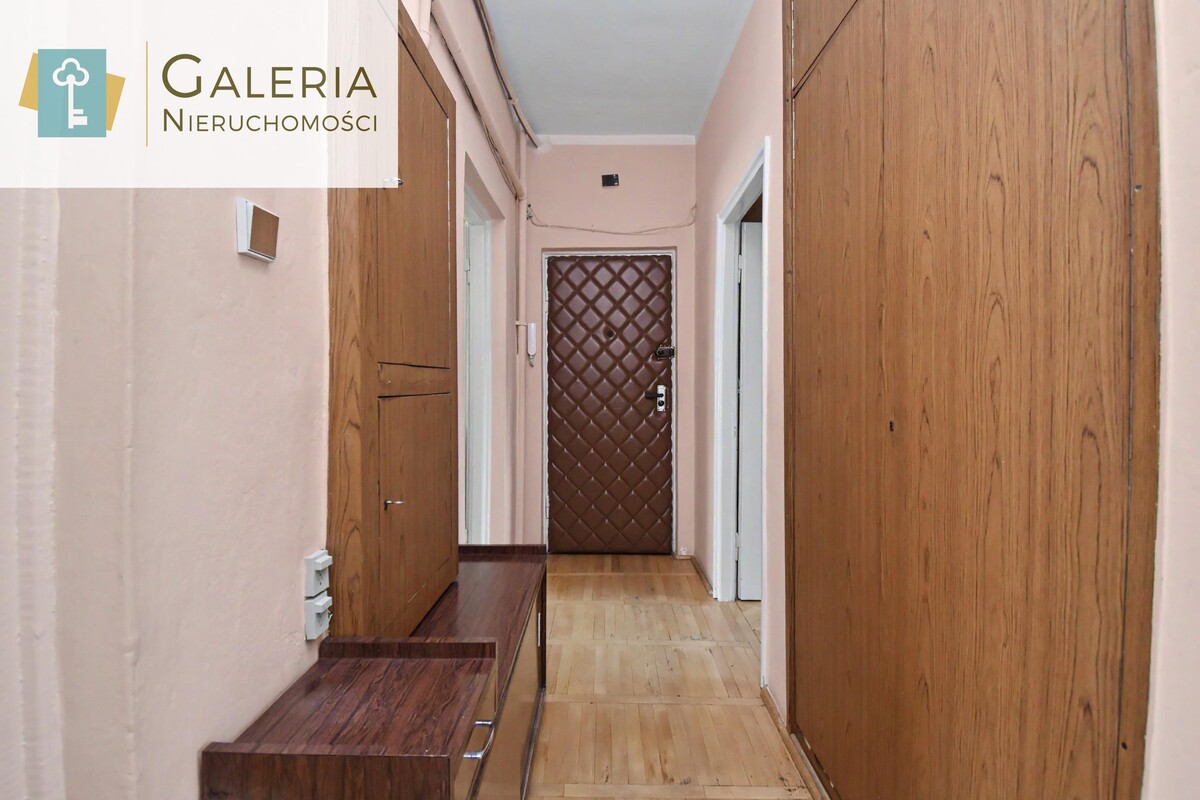 Elbląg GALERIA NIERUCHOMOŚCIZ pasji i miłości do nieruchomościNa sprzedaż: Trzy pokoje, balkon, blisko Starego