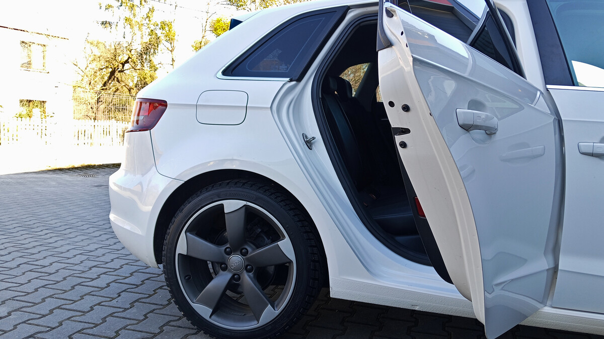 Elbląg AUDI A3 SPORTBACKS-tronic
