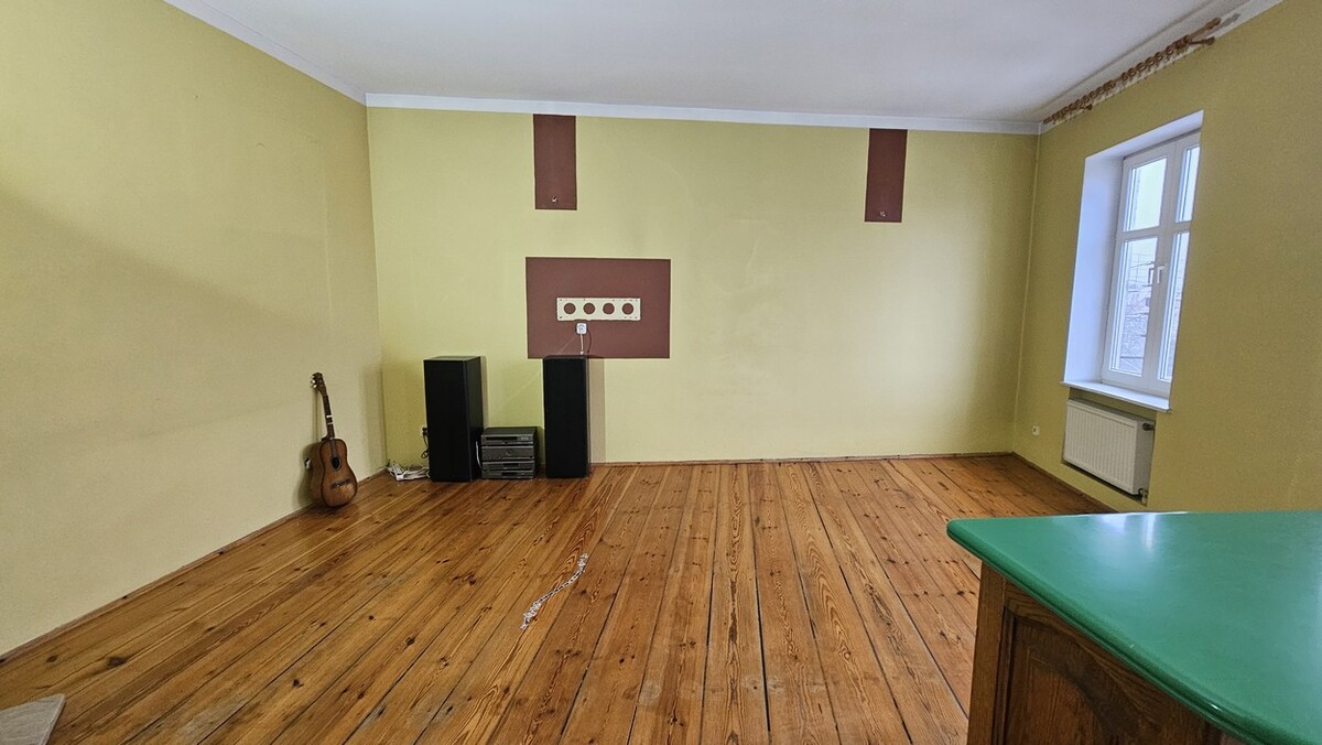 Elbląg BIURO NIERUCHOMOŚCISZULC& SZULCMieszkanie - Elbląg ul. GrunwaldzkaPowierzchnia: 120 m2Mieszkanie w