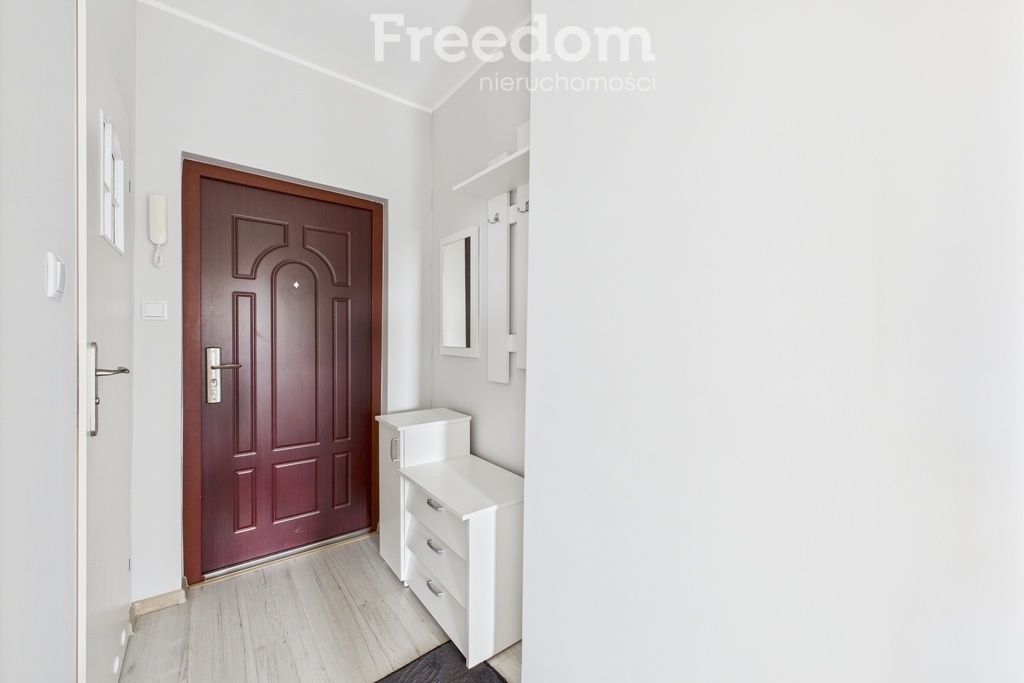 Elbląg FREEDOM NIERUCHOMOŚCISprzedam mieszkanie - Elbląg, Topolowa. Komfortowe 2-pokojowe mieszkanie po