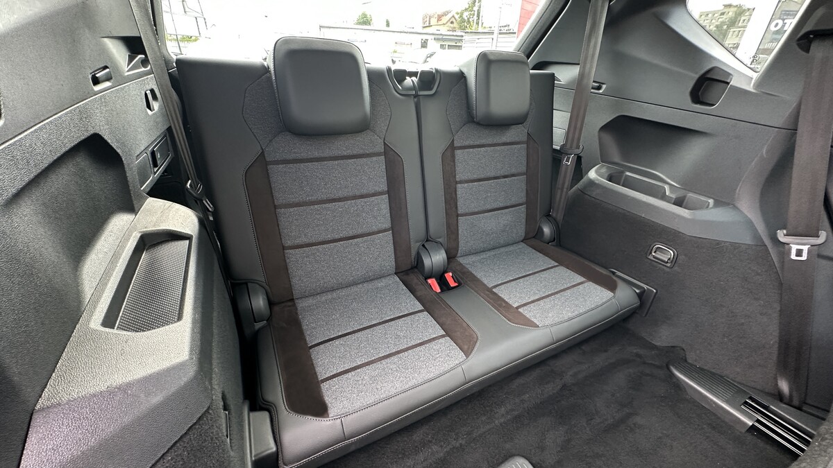 Elbląg Auto Leew LEWANDOWSKI Kupujemy i Sprzedajemy tylko dobre auta Za auta z Polskiego Salonu Płacimy Najwięcej SEAT