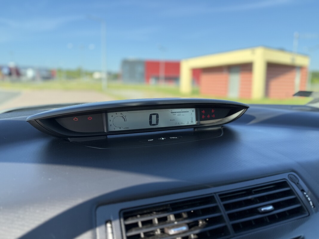 Elbląg Citroen C4 Coupé 3D LIFT 2009 | Biały | 1.4 Benzyna | Przegląd i OC do 06.2027! | Zadbany