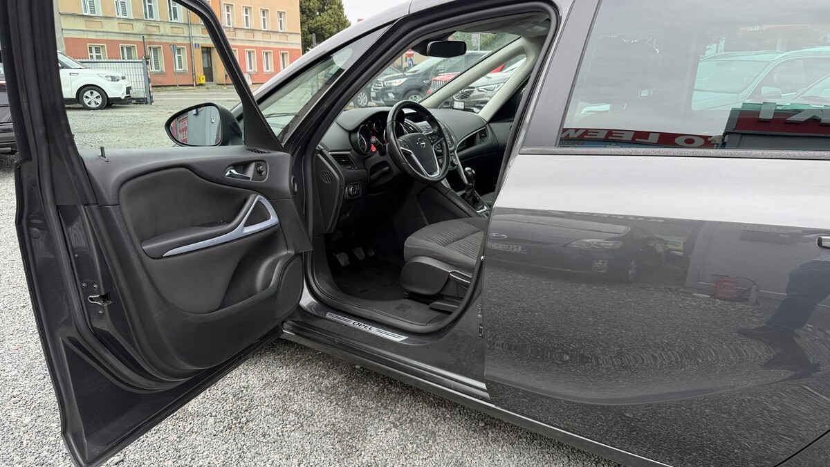 Elbląg Auto Leew LEWANDOWSKI Kupujemy i Sprzedajemy tylko dobre auta Za auta z Polskiego Salonu Płacimy Najwięcej OPEL