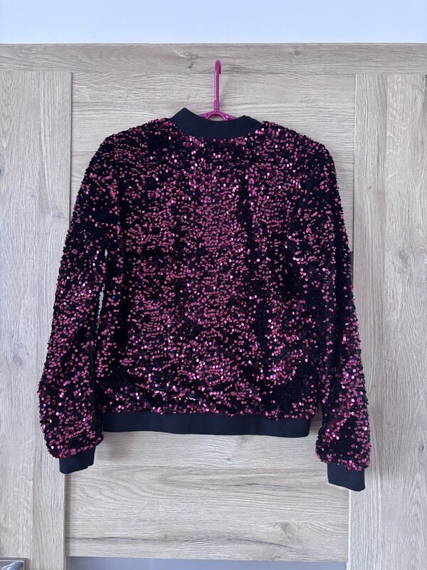 Elbląg Sprzedam ubrania dla dziewczynki w rozmiarach 158/164.Ubrania nowe lub w idealnym stanie