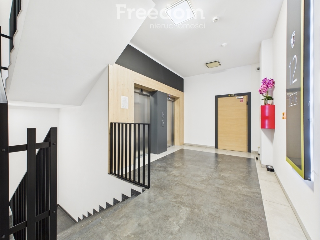 Elbląg FREEDOM NIERUCHOMOŚCIWynajmę mieszkanie - Elbląg, Królewiecka. Wyjątkowe 125 m² z tarasem 60 m² i dwoma