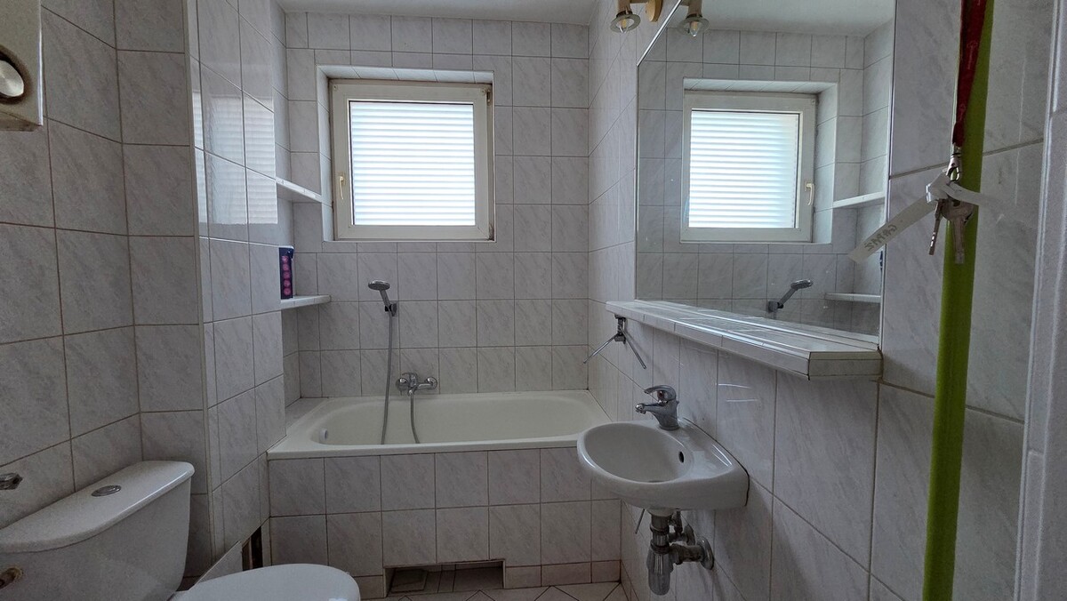 Elbląg BIURO NIERUCHOMOŚCISZULC& SZULCNA SPRZEDAŻMieszkanie z garażem - Braniewo ul. Armii