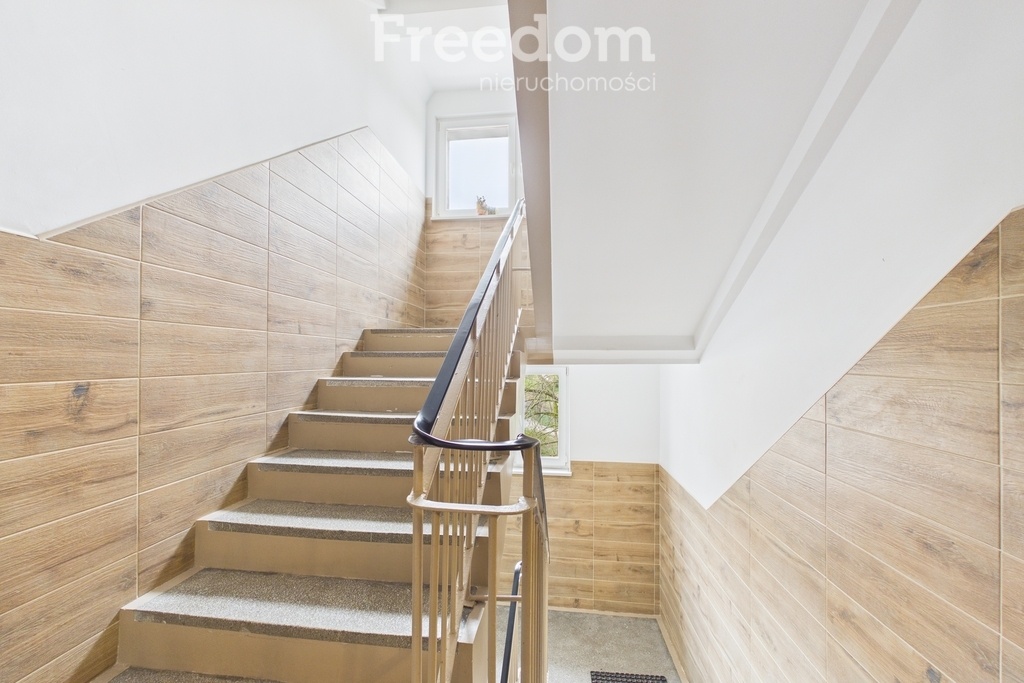 Elbląg FREEDOM NIERUCHOMOŚCISprzedam mieszkanie - Elbląg, Odzieżowa. Lokalizacja: Mieszkanie położone w ścisłym