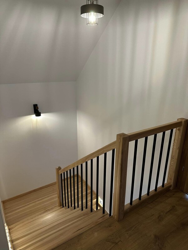 Elbląg Z okazji Świąt Bożego Narodzenia życzymy spokoju, radości i rodzinnego ciepła. Niech Nowy Rok 2026 przyniesie