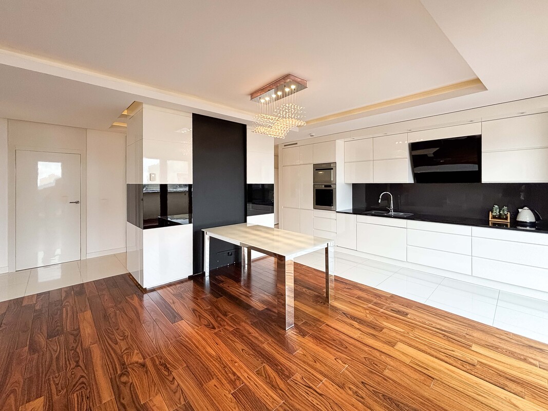 Elbląg DE FACTO NIERUCHOMOŚCITWÓJ ZAUFANY PARTNER! NOWOŚĆ! APARTAMENT NA UL.1-GO MAJA W ELBLĄGU 116,50M2 - SALON Z