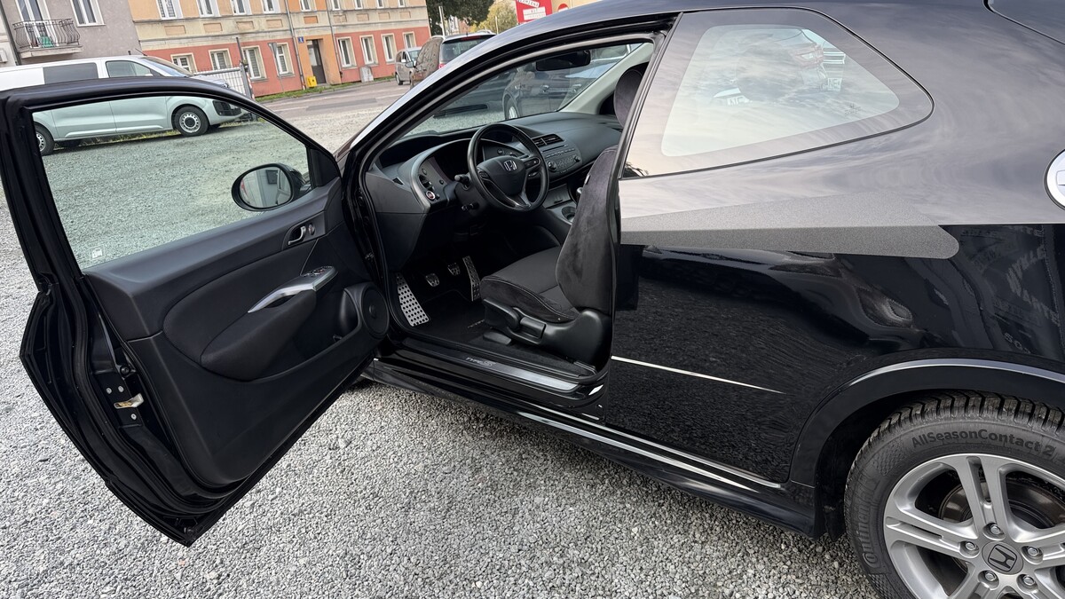 Elbląg Auto Leew LEWANDOWSKI Kupujemy i Sprzedajemy tylko dobre auta Za auta z Polskiego Salonu Płacimy Najwięcej HONDA