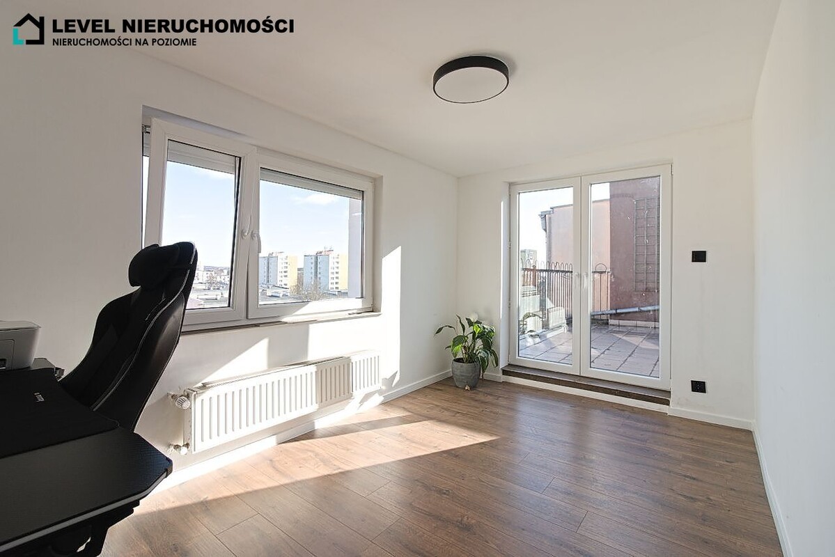 Elbląg LEVEL NIERUCHOMOŚCI Nietuzinkowe mieszkanie z tarasemDwie łazienki, cztery pokojeul. Plac