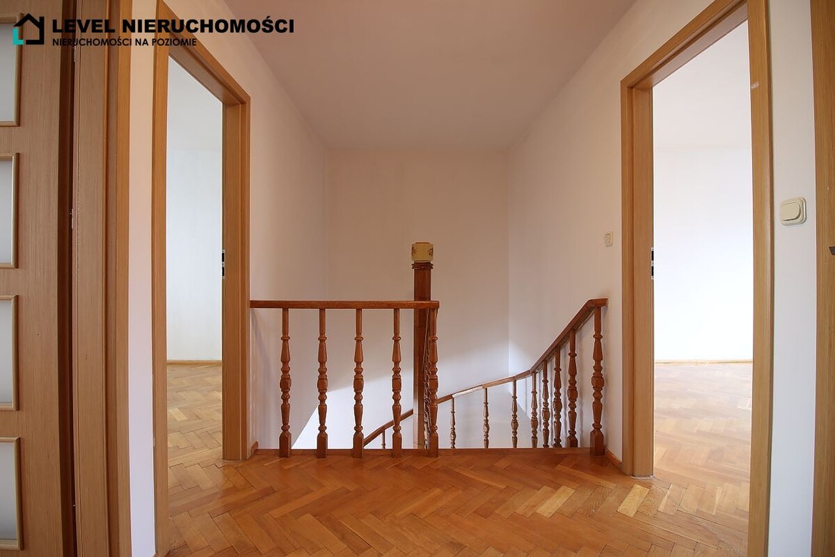 Elbląg LEVEL NIERUCHOMOŚCI Dom w środku miastaul. robotnicza NIERUCHOMOŚCI NA POZIOMIE