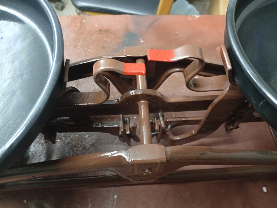 Elbląg sprzedam wagę szalkową po pełnej renowacji atrakcyjny wygląd kolor ciemna zieleń plus złocenia sprawna