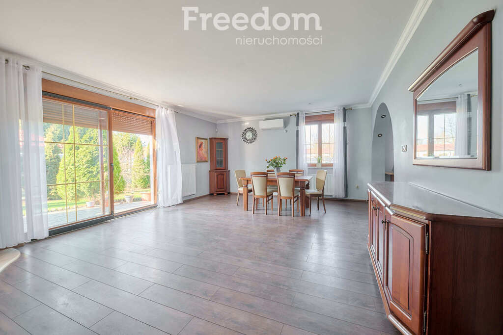 Elbląg FREEDOM NIERUCHOMOŚCISprzedam dom - Elbląg, Freta. Wymarzony dom z możliwością prowadzenia biznesu –