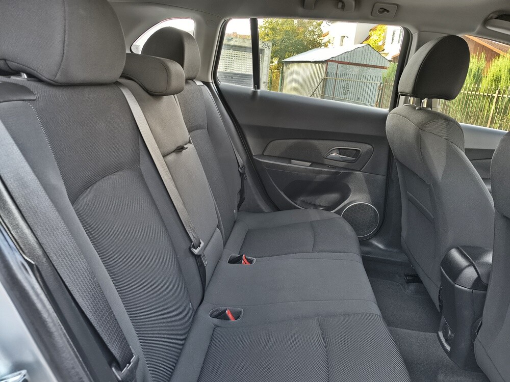 Elbląg CHEVROLET CRUZESilnik : 1.6 124KMMały przebieg : 108 tys. km!Zarejestrowany i opłacony!