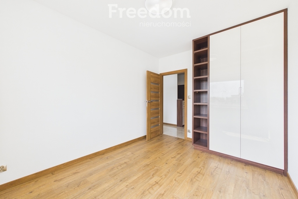 Elbląg FREEDOM NIERUCHOMOŚCIWynajmę mieszkanie - Elbląg, Nowogródzka. Komfortowy apartament z garażem i dużą