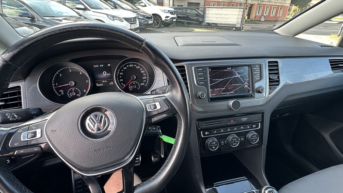 Elbląg Auto Leew LEWANDOWSKI Kupujemy i Sprzedajemy tylko dobre auta Za auta z Polskiego Salonu Płacimy Najwięcej