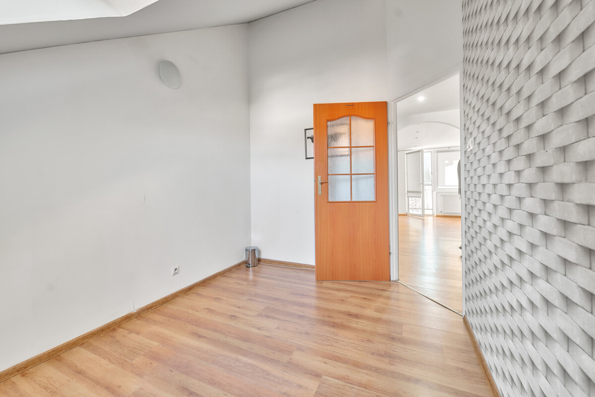 Elbląg Mieszkanie dwupoziomowe w Pasłęku. zobacz film :https://youtu.be/rRed32pFPiE?si=3KXBfNS-w-IWXyZs