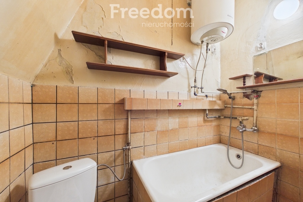 Elbląg FREEDOM NIERUCHOMOŚCISprzedam dom - Młynary, Kościelna. Dom z potencjałem w spokojnej okolicy –