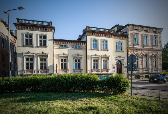 Elbląg PAŁACYK ZACISZE - zabytkowy, klimatyczny budynek w centrum miasta - kompleksowe rozwiązanie dla Twojej firmy!-