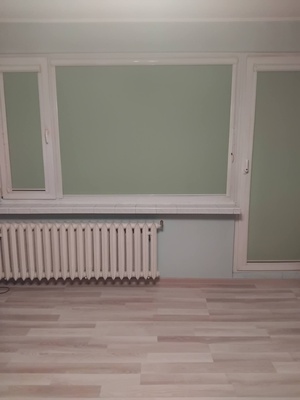 Elbląg &nbsp; Sprzedam&nbsp; Kawalerkę 34m2 z zabudowanym dużym balkonem. Okna PVC. Do lokalu przynależy piwnica