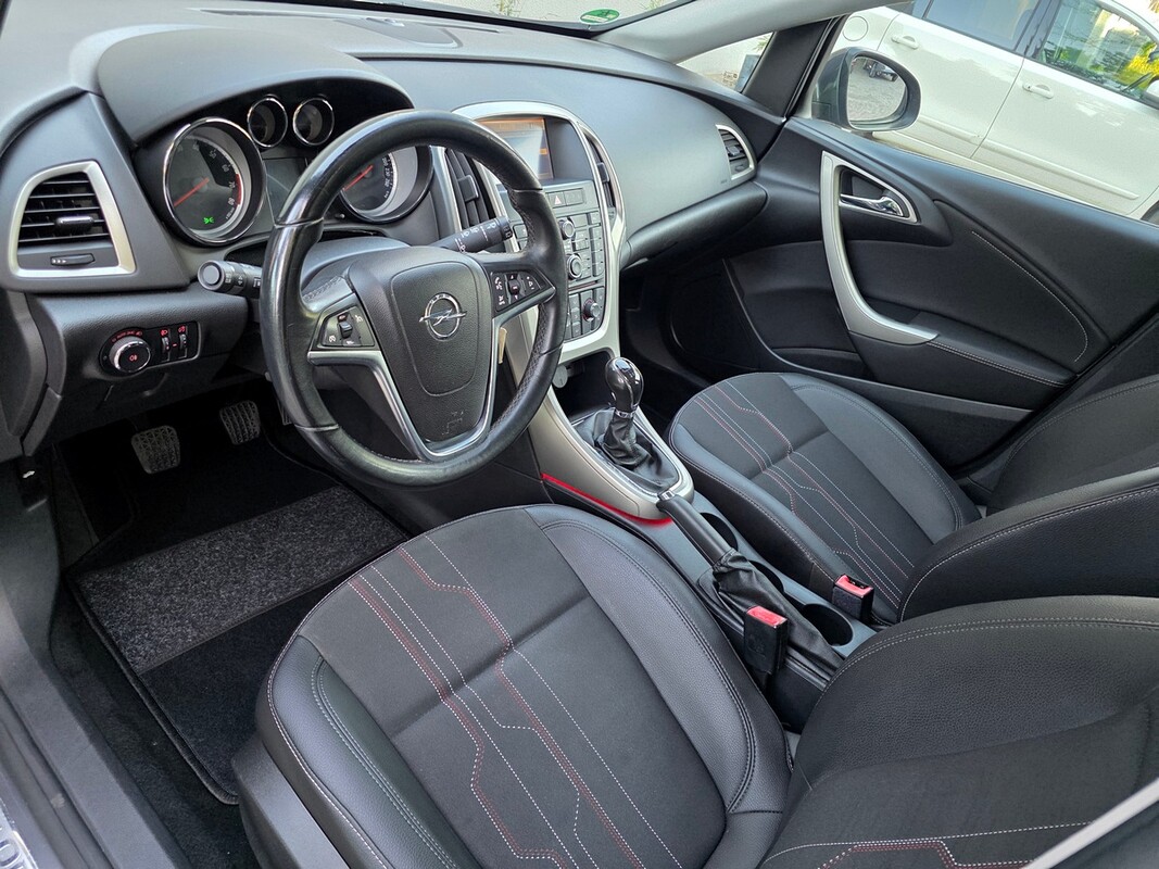 Elbląg Opel Astra Benz 120kmNavi czujniki parkowania skory alufelgiZAREJESTROWANYMod 2013