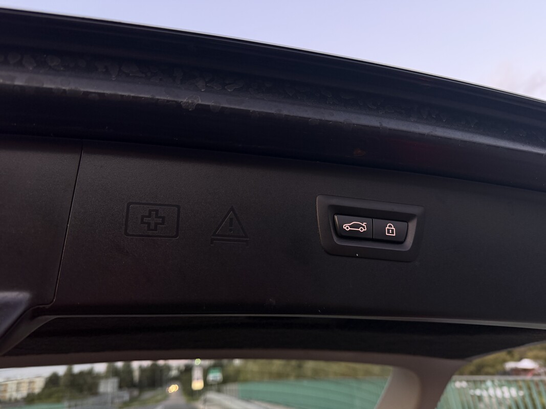 Elbląg BMW Serii 5 F11 520d Luxury Line z 2014 roku, wersja po liftingu, 190 KM, automat.