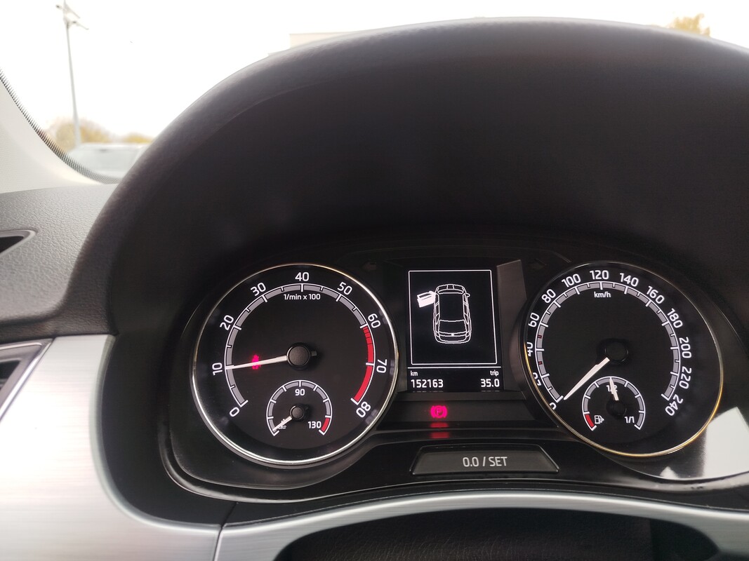 Elbląg Witam
Posiadam na sprzedaż bardzo ładną Skodę Fabię III Ambition, bezwypadkową w oryginalnym lakierze. Auto w