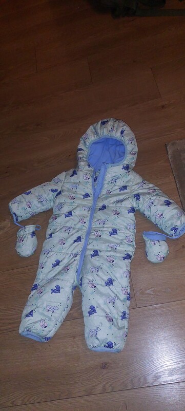 Elbląg Sprzedam rzeczy widoczne na zdjęciach.
Każda sztuka ubranek dziecięcych 5 zł. Mam tego duuuzo więcej. W razie