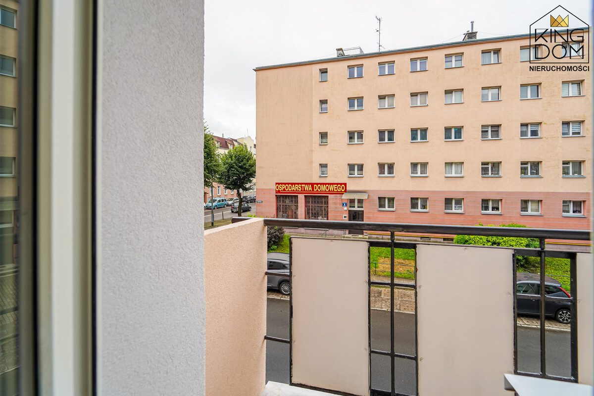 Elbląg KINGDOM NIERUCHOMOŚCI BLISKO CIEBIENA SPRZEDAŻKOMFORTOWE 3-POKOJOWE MIESZKANIE Z BALKONEMPO GENERALNYM REMONCIE